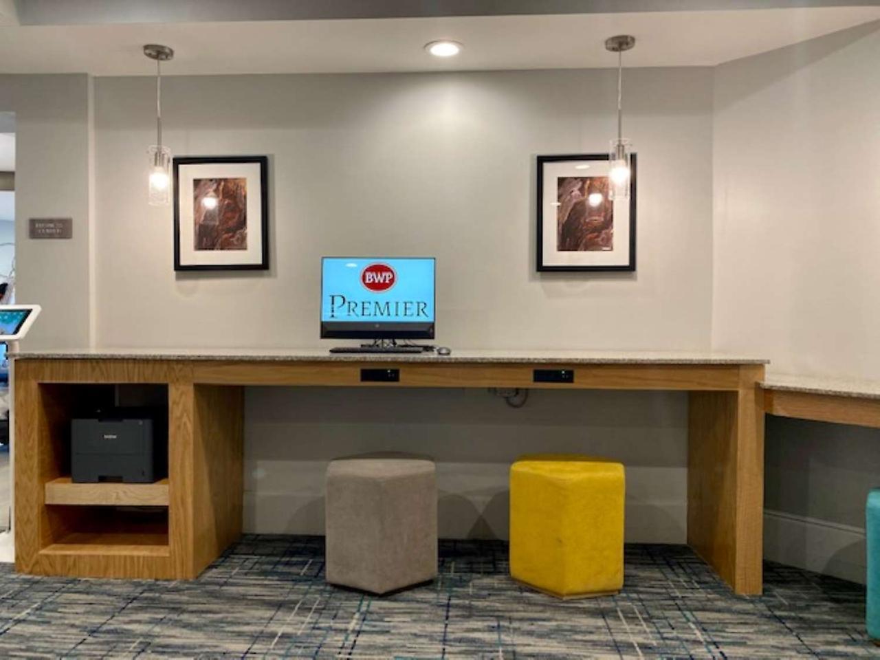 Best Western Premier Denver East Exterior photo
