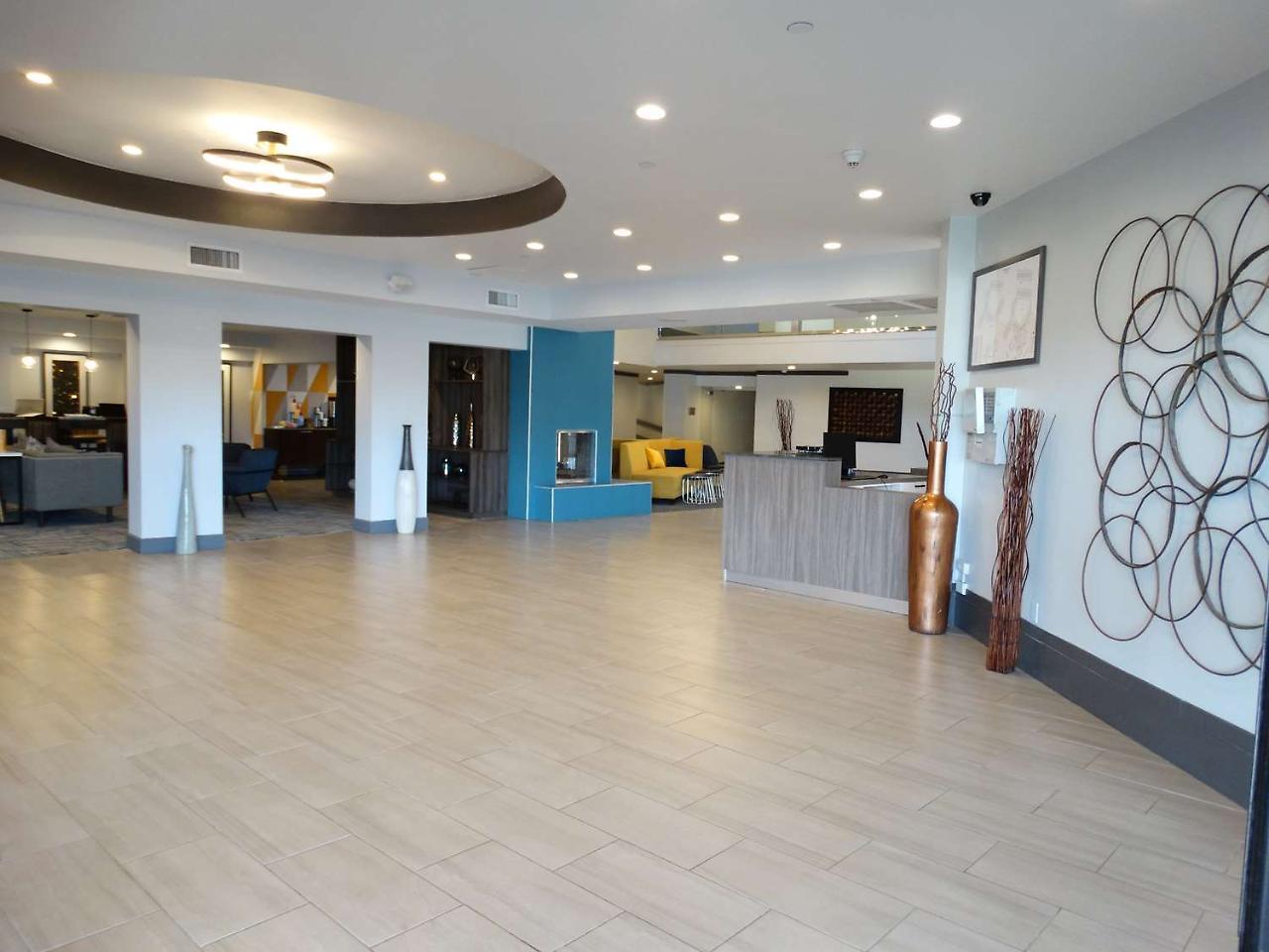 Best Western Premier Denver East Exterior photo